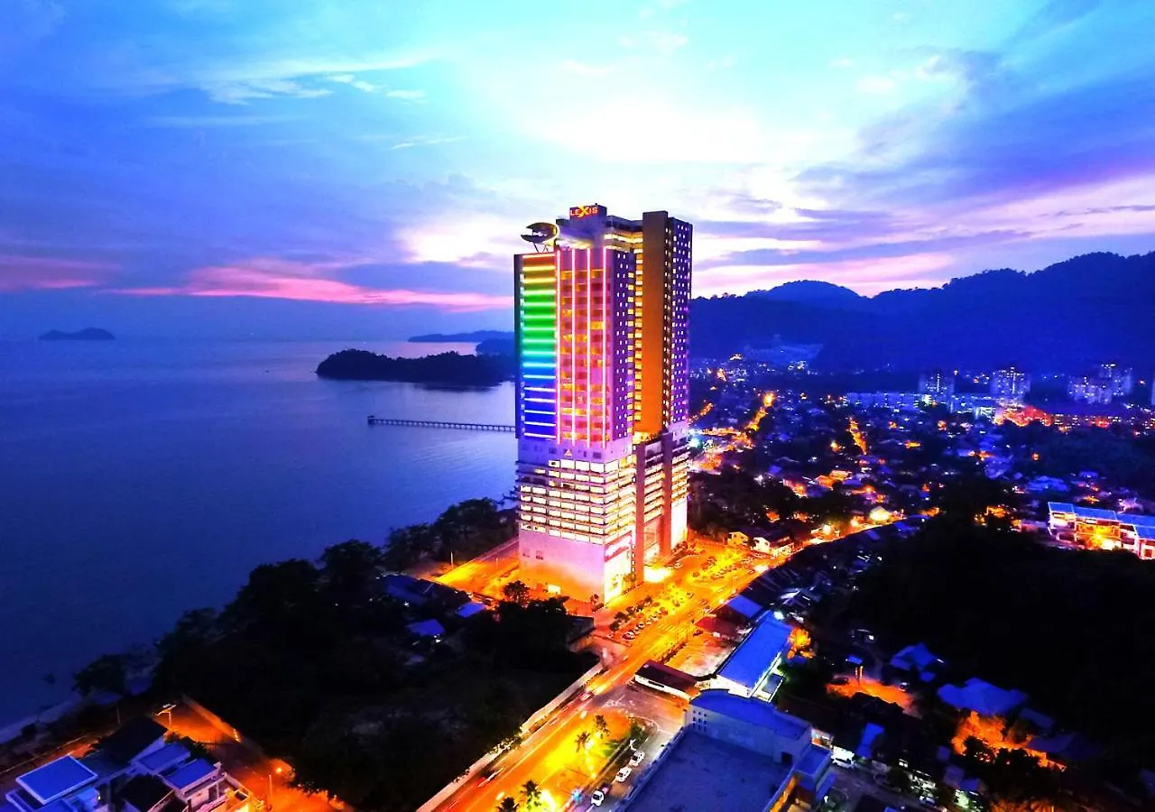 Lexis Suites Penang Bayan Lepas 5*,